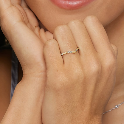 0.06 CTW Chevron 14k Lab Grown Diamond Band For Her