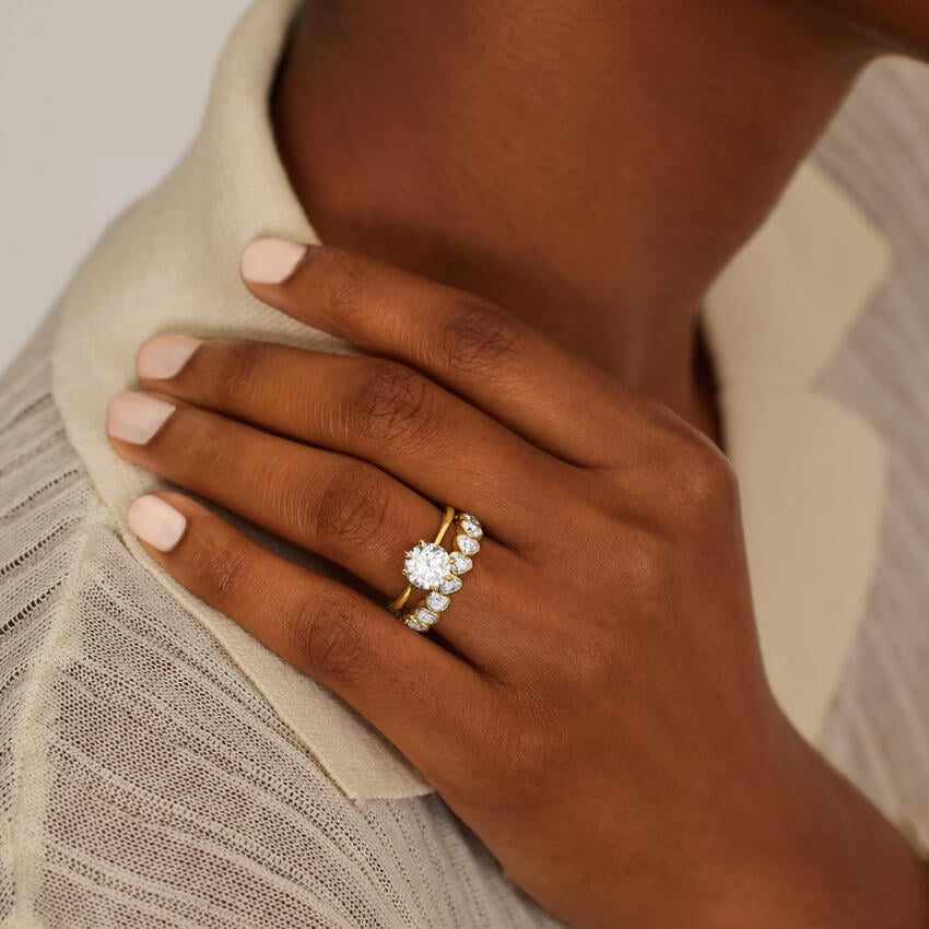 Heart Shaped 18K Lab Grown Diamond Bezel Wedding Band